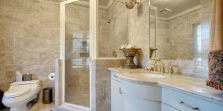 758 Roseld Avenue Gallery 25