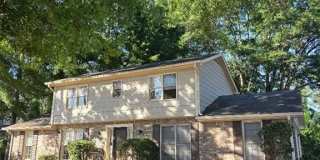 2206 Country Club Drive SE Gallery 1