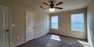 Two Story 3/2.5/2 Duplex close to Creekside Shopping and Entertainment! / Fridge / Fenced in yard /CISD Gallery 18