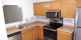 Middle River Townhome! Gallery 4