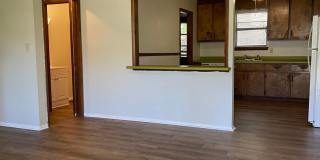2 bedroom 1 bath duplex is located off Whitehead Rd! Gallery 5