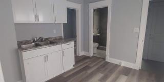 729 Montana Avenue Gallery 6