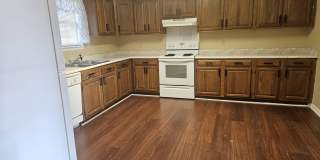 818 Robin Hood Trail Gallery 4