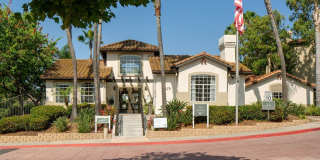 eaves La Mesa Gallery 28