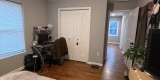 591 Vernon Street Gallery 17