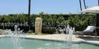 5875 Collins Ave Gallery 20