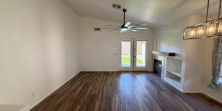 Cozy Home for Rent in East Mesa! **NEW FLOORING THROUGHOUT** Gallery 9