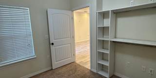 Stunning and Spacious 4 Bed Home! Parkview School District! Gallery 12