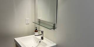 East Asheville - Contemporary Bungalow Gallery 27
