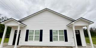 501 S Oak St Gallery 1