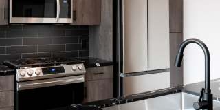 Silva Los Angeles Gallery 26