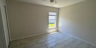 Coming Soon  Newer  3/2 Duplex -1 car garage Gallery 16