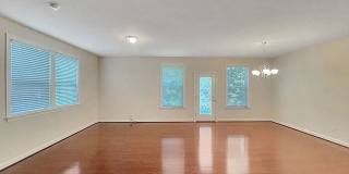 Room in 3 Bedroom Home at Pecan Ridge Dr Gallery 19