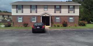 Coming Soon!   2 Bedroom, 1 Bath Downstairs Apartment Gallery 1