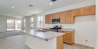 5 bedroom/ 2 bath home in Casa Grande Gallery 12