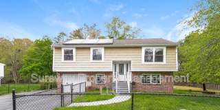 524 Larch Avenue Gallery 1