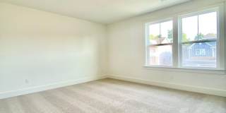 5 Bedroom, 3.5 Bathroom Home w/ Office and 2 Car Garage Gallery 34