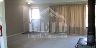 Tracyton Home! 2 Bedrooms with Large Fenced Yard Tracyton Home! 2 Bedrooms with Large Fenced Yard Gallery 4