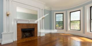Nicely renovated 3 bed right next to Kenmore Square and BU! Gallery 4