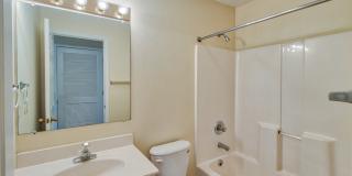Walnut Springs Apartments Gallery 21