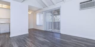 Country Hills Apartment Homes Gallery 13