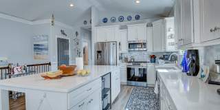 Stunning Bay Front Home Gallery 11