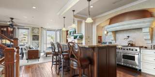 921 VALENCIA Court Gallery 2