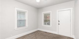 Charming Renovated 2 Bedroom Bungalow Gallery 10