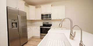 * MOVE IN SPECIAL *Newer Townhome in Destin Gallery 10