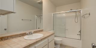 8400 De Longpre Avenue Gallery 24