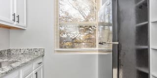Emerald Apartments Gallery 9
