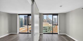 208 N Wells St Gallery 6