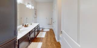 Watermark at Jordan Creek Gallery 10