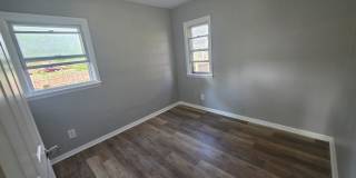 Single Family House with private backyard Available NOW Gallery 7