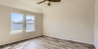 503 Hawthorn Drive Gallery 27