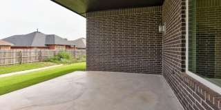 Beautiful! 4-Bed Home in Mustang Gallery 39