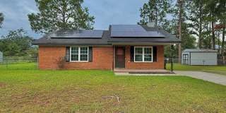 MOVE-IN READY | Pet Friendly Gallery 1