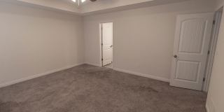 Beautiful 3 bedroom home Gallery 17