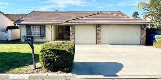 Single Level with Nature Reserve Views! Single Level with Nature Reserve Views! Gallery 1