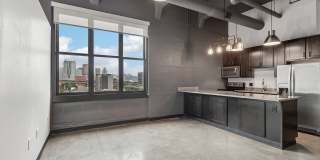 1627 on the Strip Gallery 28