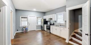 512 Troy St. Gallery 8