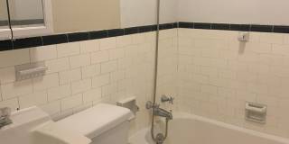 1 BR in Glenwood Gallery 7