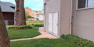 1405 Jarvis Gallery 2