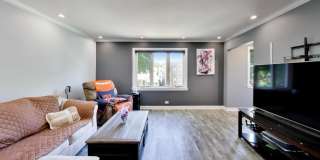 5016 N Mango Avenue Gallery 3