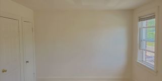 Brick Duplex with 3 bedrooms and 1 bath for rent. Gallery 16