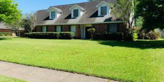 Single Family 4 BR 3.5 BA 0.7 Acres Water Front Gallery 1