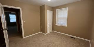 Charming Brick House off Fort Avenue Gallery 20