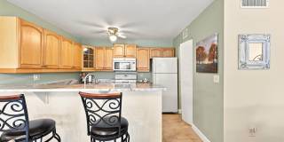 Furnished Ground Floor Corner Unit - Palm Harbor! Gallery 10