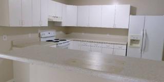 ONE MONTH FREE RENT!! SW Cape 3/2/1 Duplex Avail Now Gallery 6