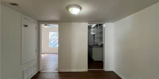 907 Elizabeth Street unit: 2 Gallery 4